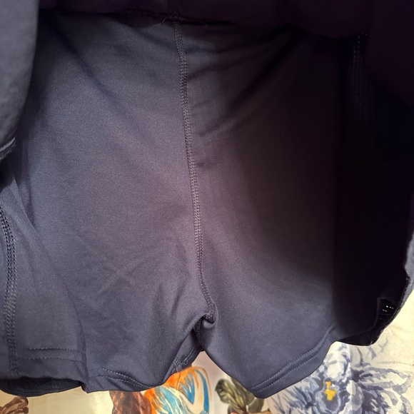 Champion Women’s City Flounce Navy Skort - Picture 4 of 9